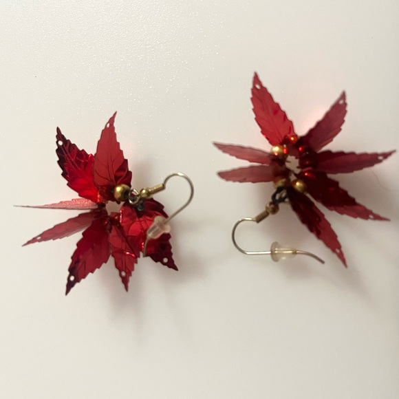Foil Leaf Poinsettia Dangle Earrings Christmas Holiday Earrings - Picture 4 of 16